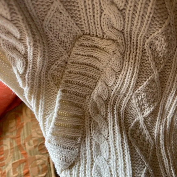 Asymmetrical Cream Ribbed Cardigan - Picture 4 of 5